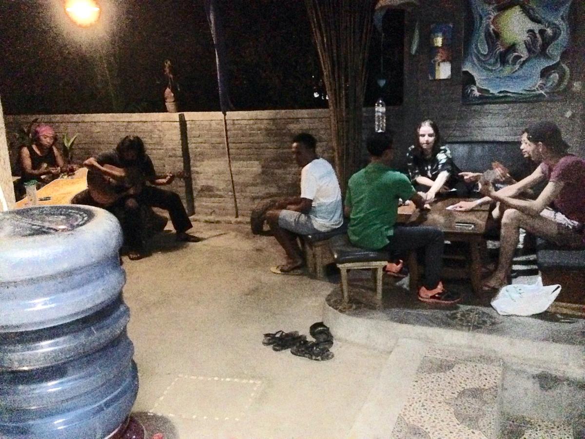 Lovina Apollo Hostel מראה חיצוני תמונה